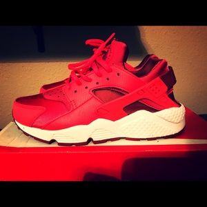 Women’s Air Huarache Run